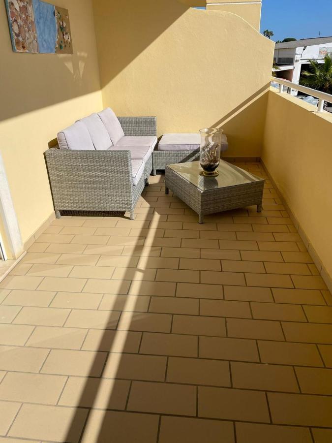 2 Bedrooms Apartment Vale Parra Praia Da Gale In A Privat Condominio ギーア エクステリア 写真